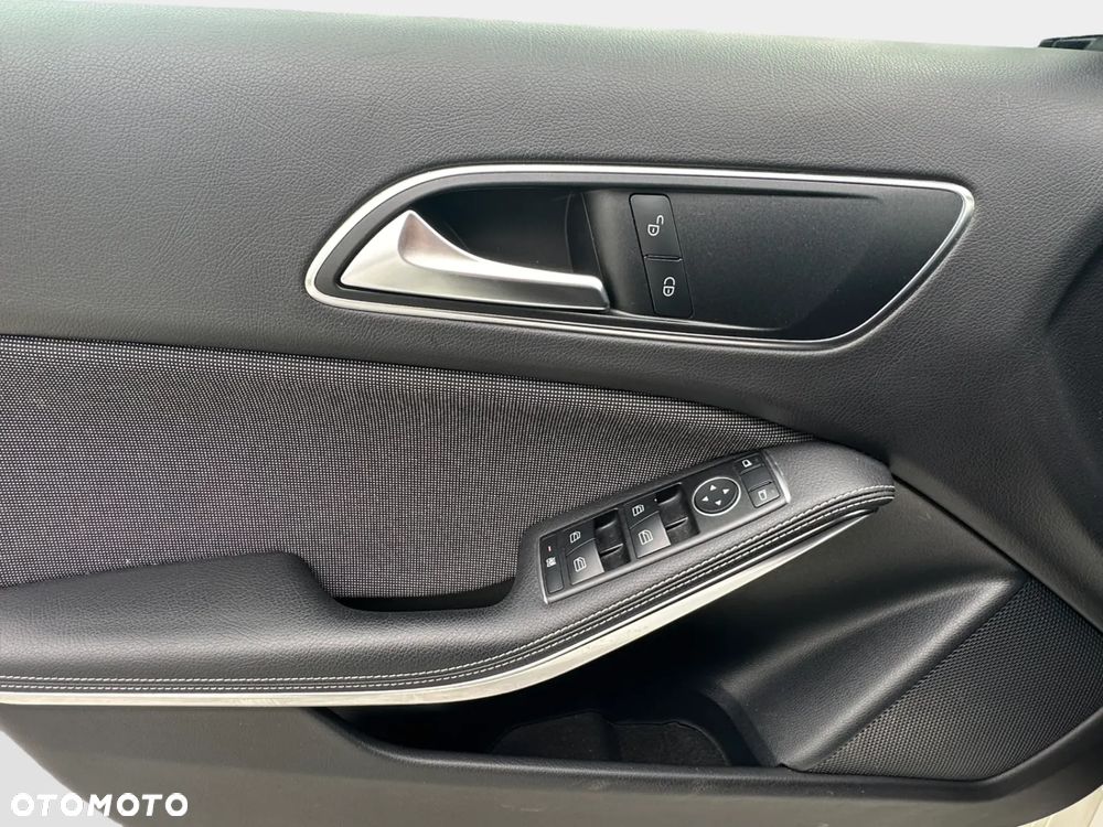 Mercedes-Benz Klasa A 160 7G-DCT Style - 20