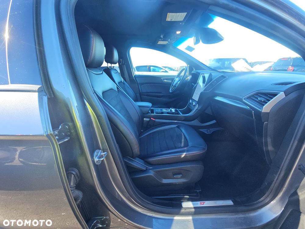Ford Edge - 15