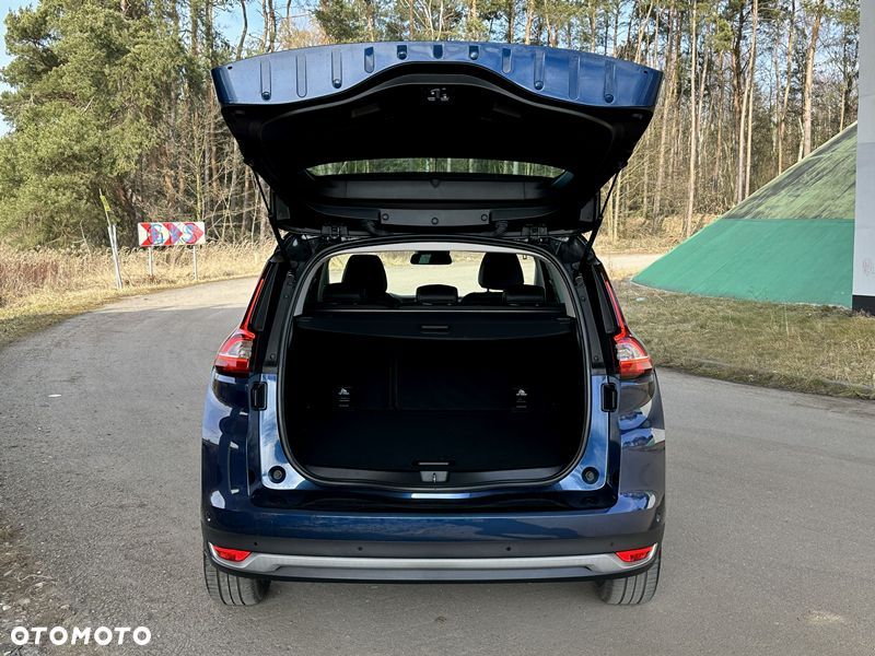 Renault Grand Scenic - 9