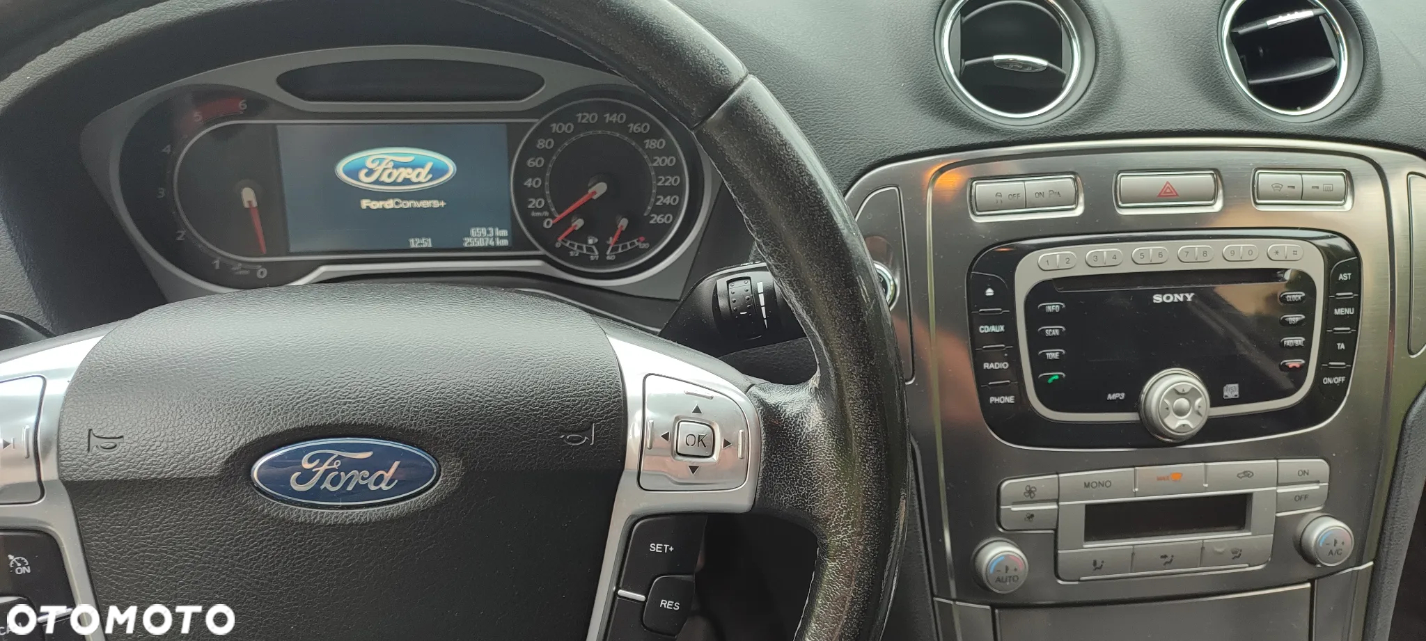 Ford Mondeo 2.0 TDCi Titanium - 12
