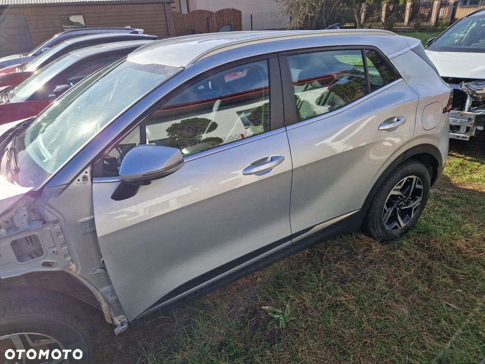 Kia Sportage 1.6 T-GDI M 2WD DCT - 11