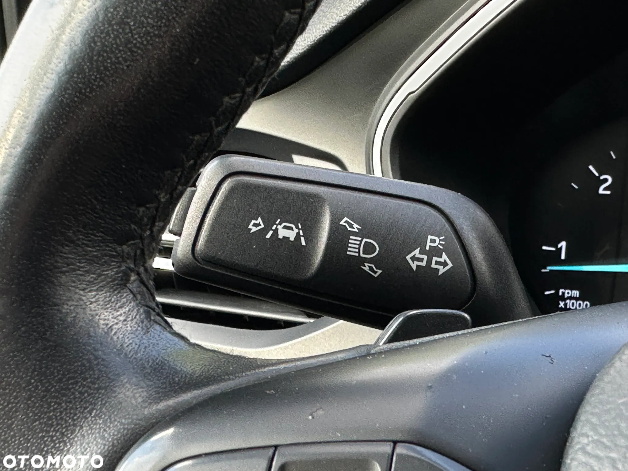 Ford Focus Turnier 1.5 EcoBlue Start-Stopp-System TITANIUM - 15