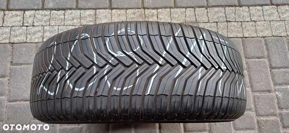 MICHELIN 215/55R17 94V , pojedyńcza opona wielosezonowa. - 1