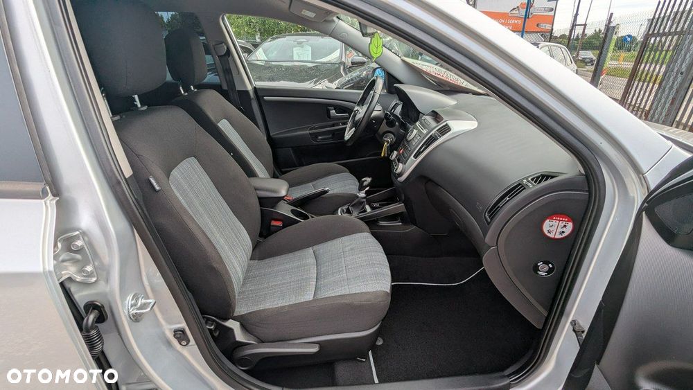 Kia Ceed - 18