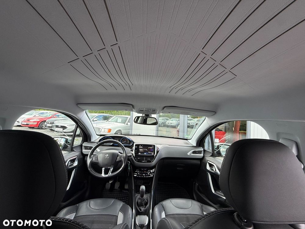 Peugeot 2008 PureTech 82 Style - 24