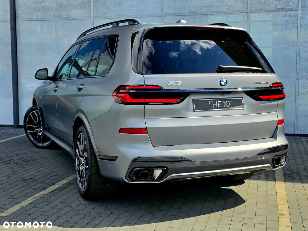 BMW X7 xDrive40d mHEV Individual Edition sport - 4