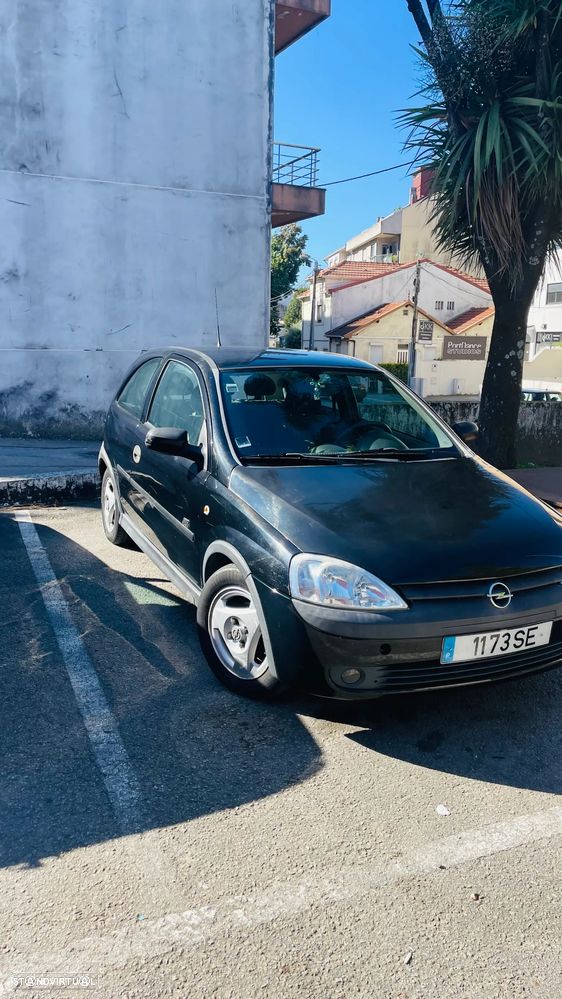 Opel Corsa 1.2 16V Confort - 3
