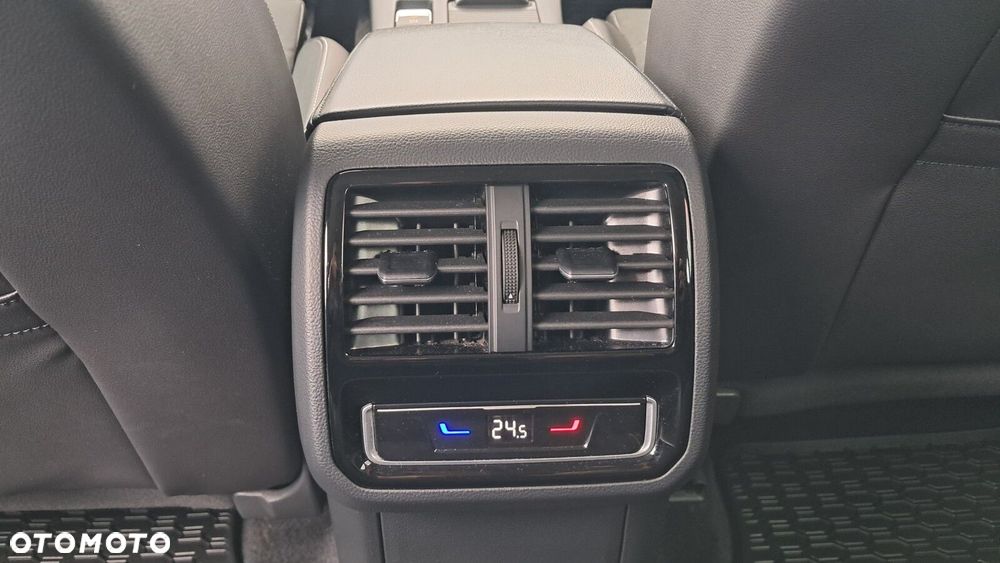 Volkswagen Passat 2.0 TDI EVO Elegance DSG - 32