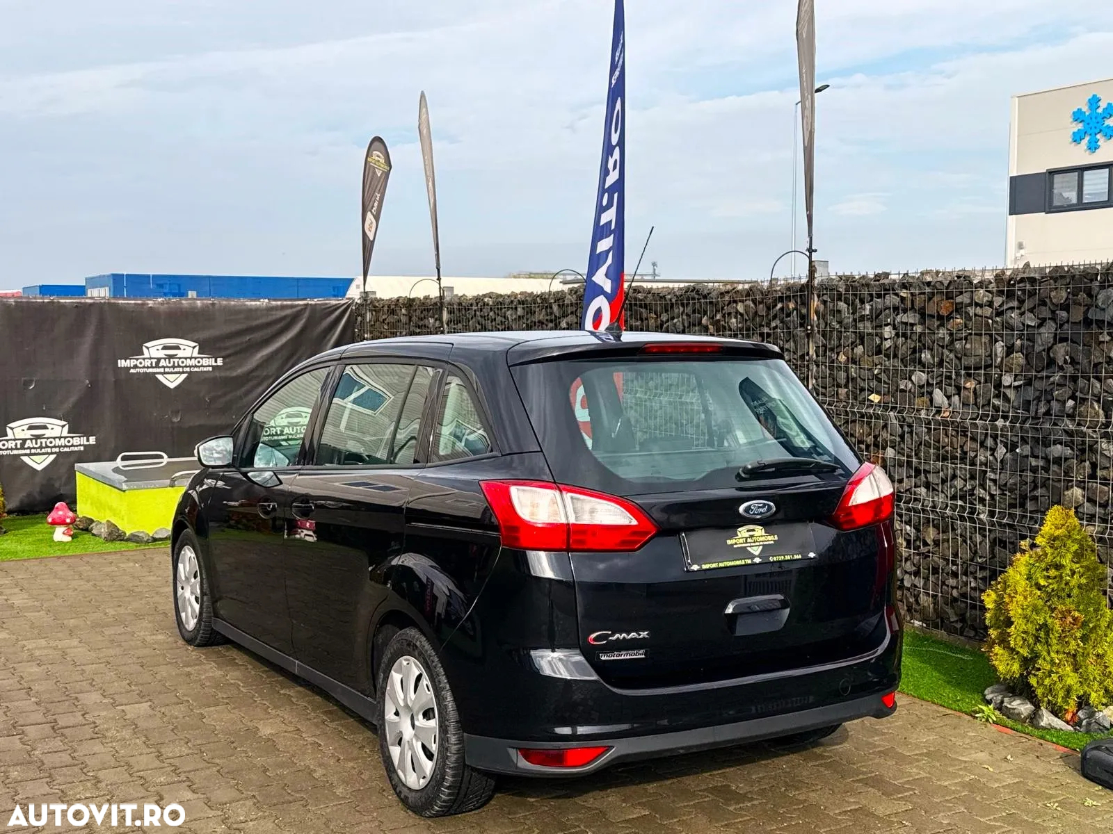 Ford Grand C-Max 1.6 TDCi Ambiente - 15