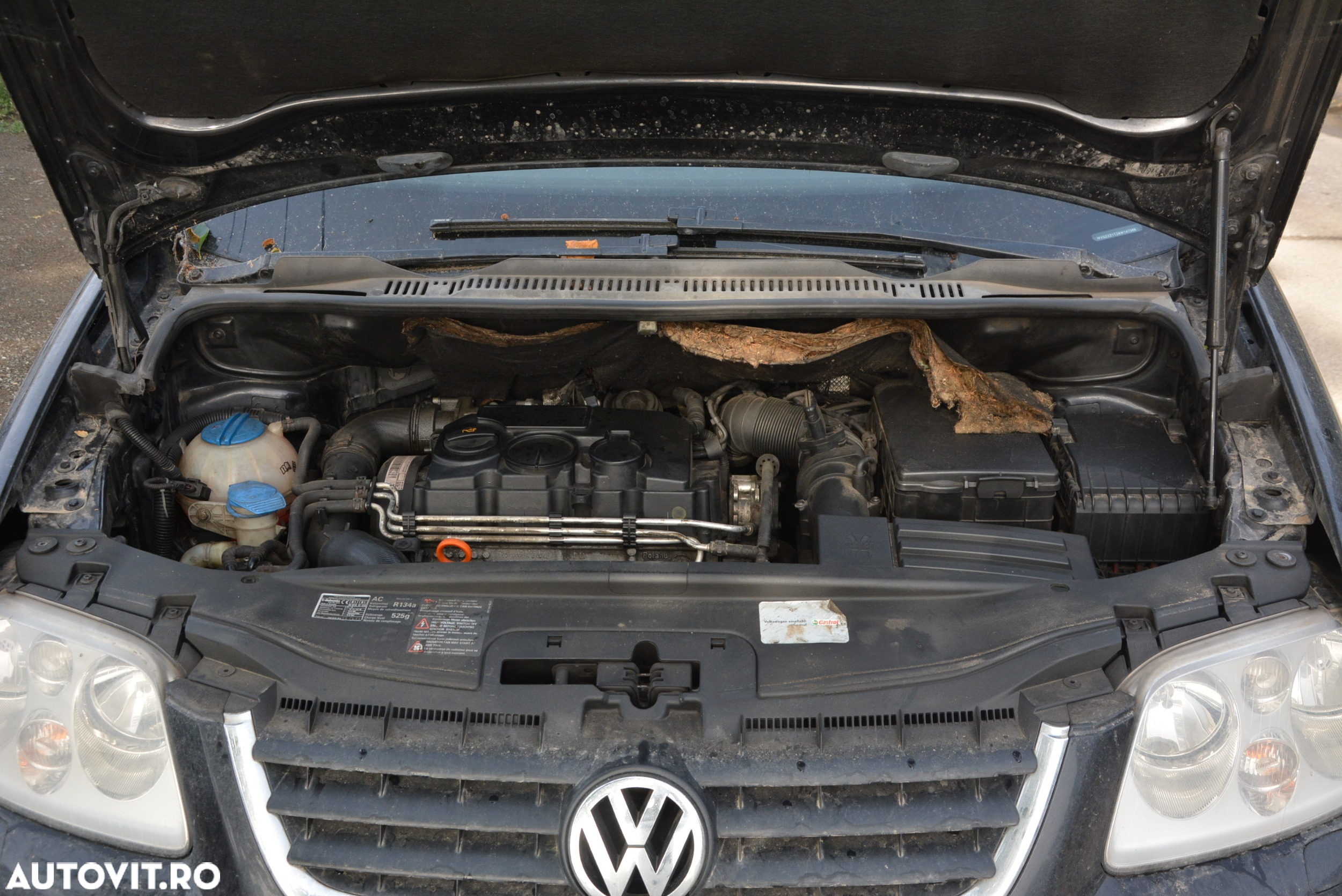 Dezmembrari  VW TOURAN (1T)  2003  > 2010 2.0 TDI Motorina - 8