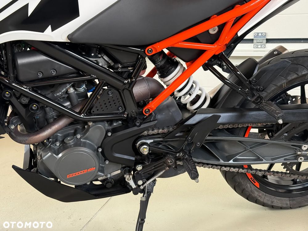 KTM Duke 125 - 8