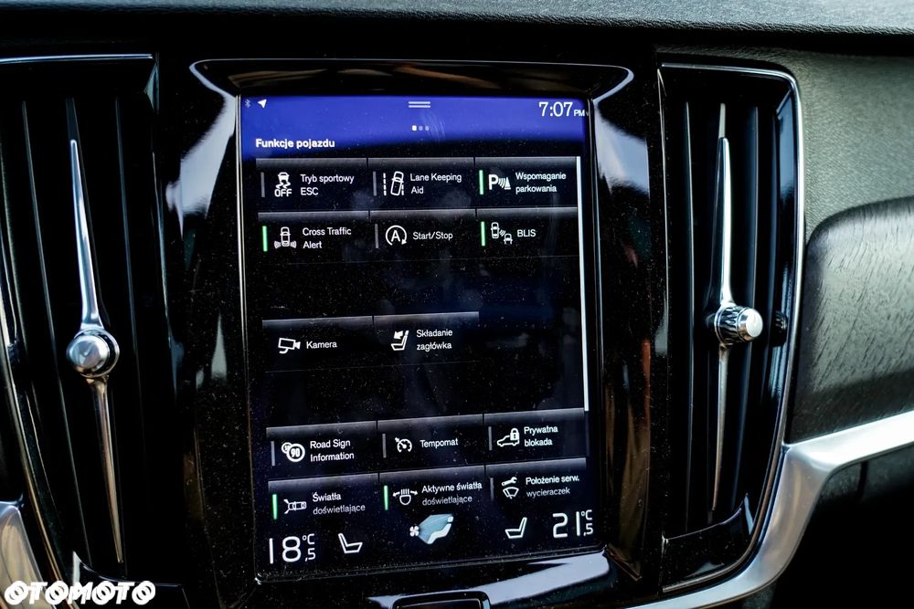 Volvo V90 Cross Country T6 AWD Pro - 13