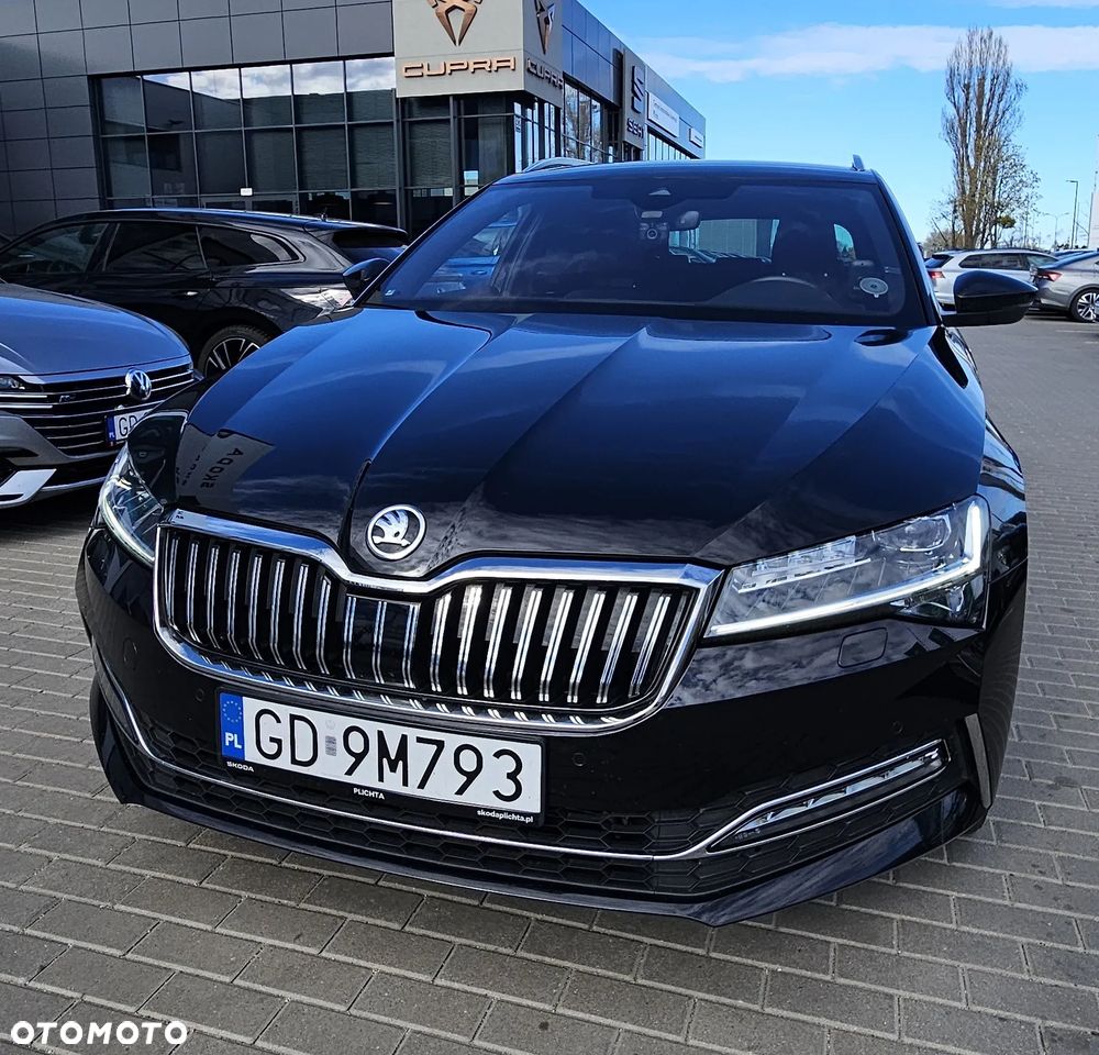 Skoda Superb 2.0 TDI SCR 4x4 L&K DSG - 9