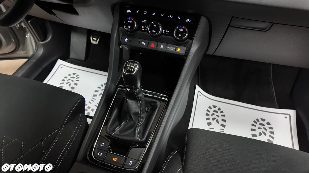 Skoda Karoq 2.0 TDI SCR 4x2 Sportline - 39
