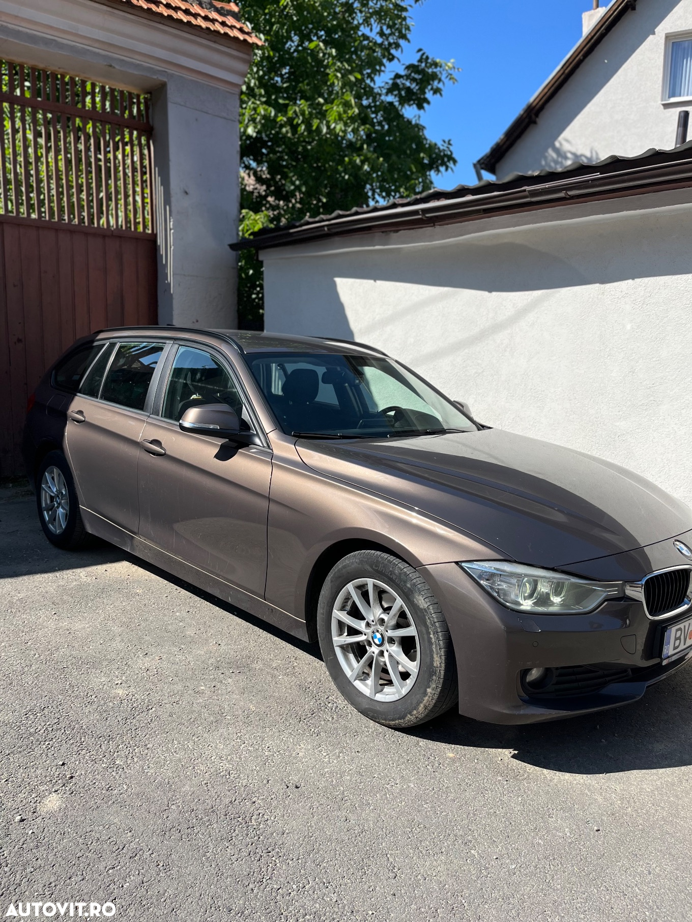 BMW Seria 3 318d DPF Touring - 3