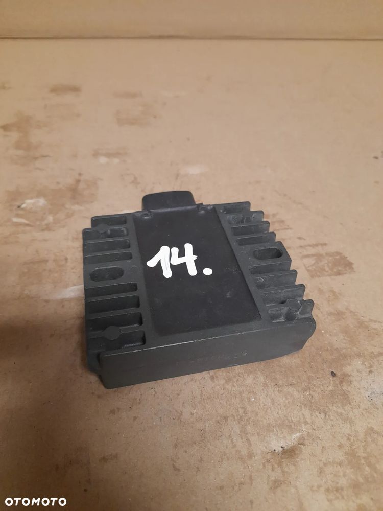 Yamaha R1 R6 regulator napięcia - 1