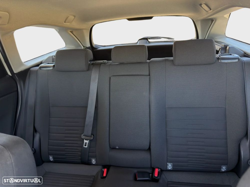 Toyota Auris Touring Sports 1.8 HSD Exclusive - 14