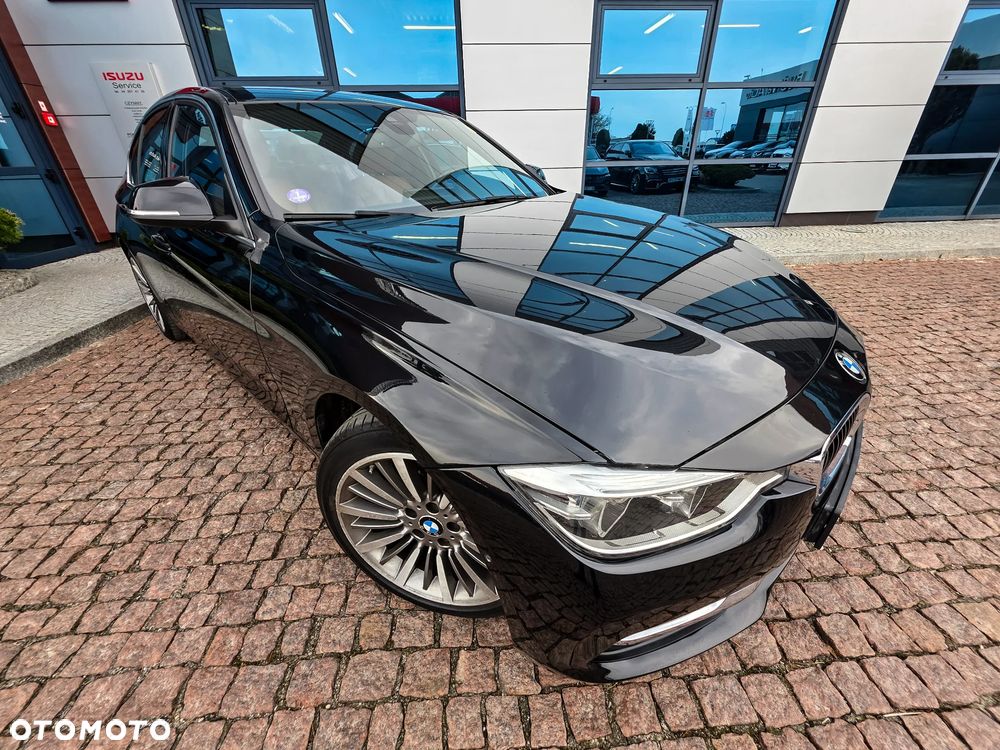 BMW Seria 3 320i GPF xDrive Luxury Line - 13