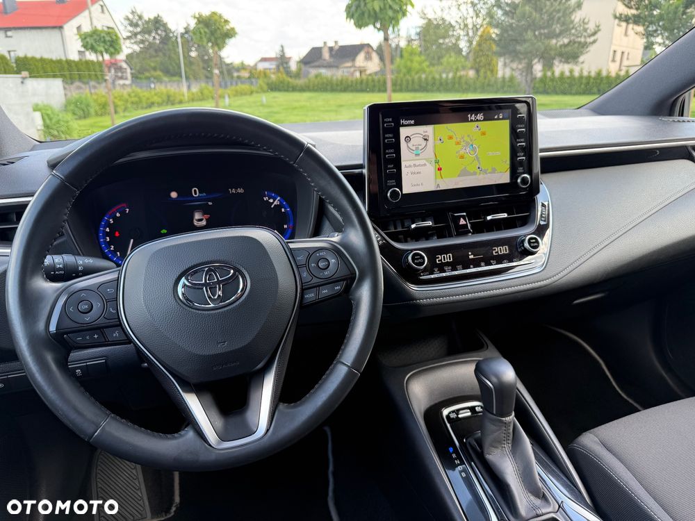 Toyota Corolla 1.8 Business Edition - 24