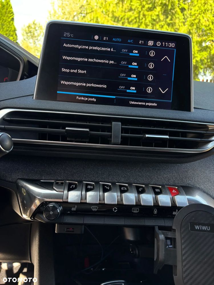 Peugeot 3008 - 25