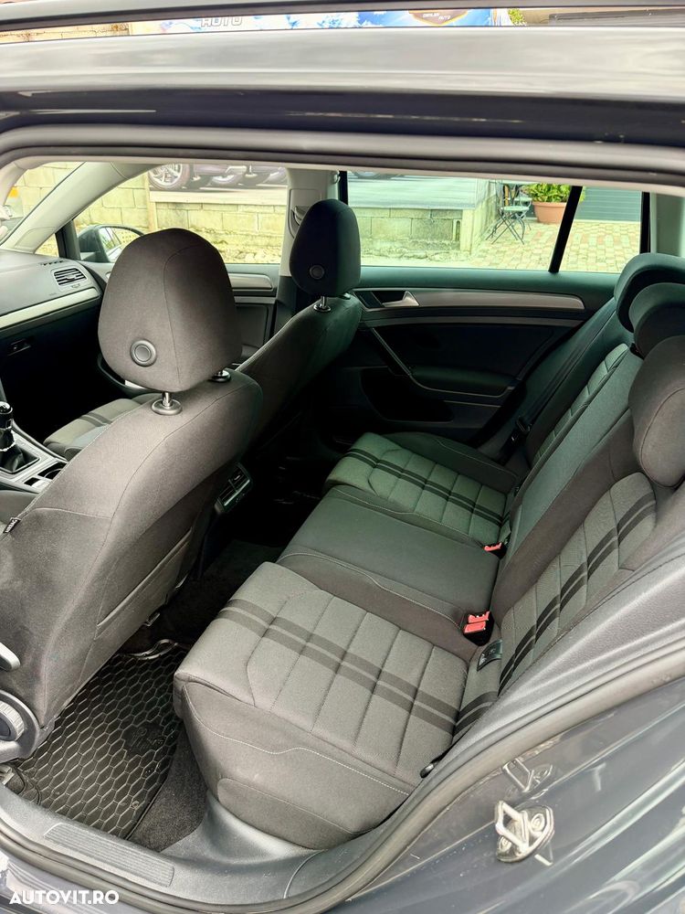 Volkswagen Golf 1.6 TDI BlueMotion Technology Comfortline - 5