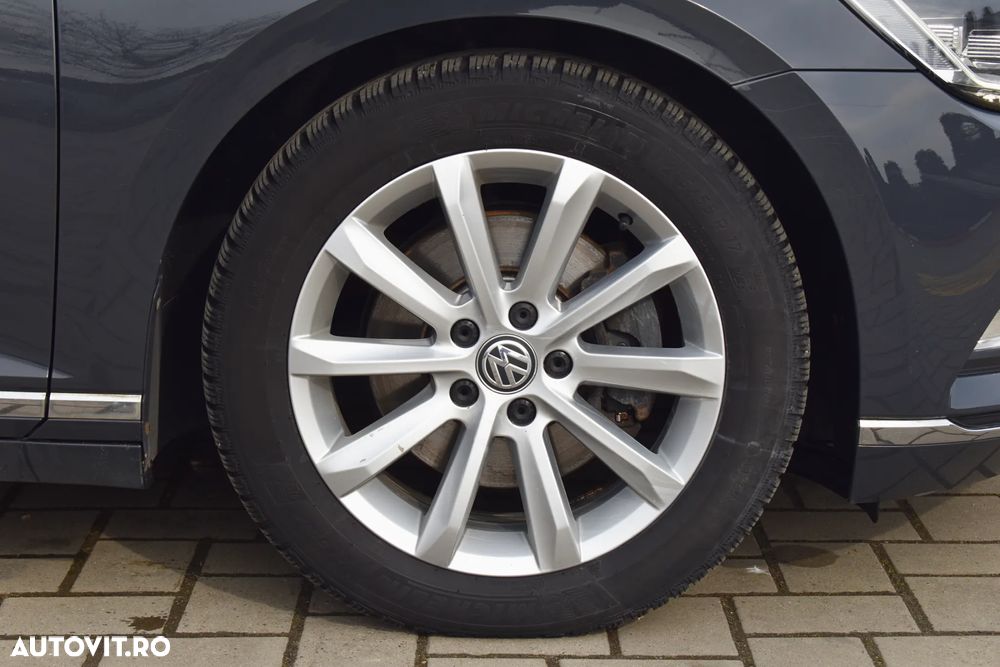 Volkswagen Passat 2.0 TDI DSG (BlueMotion Technology) Highline - 18