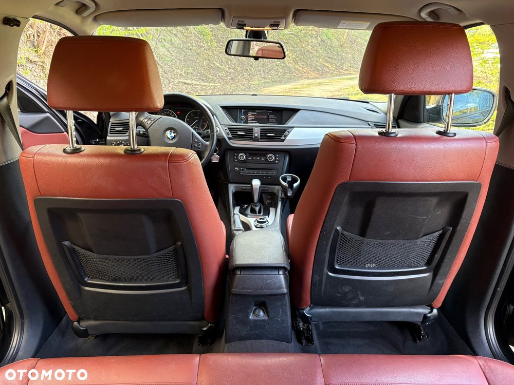 BMW X1 xDrive18d xLine - 8