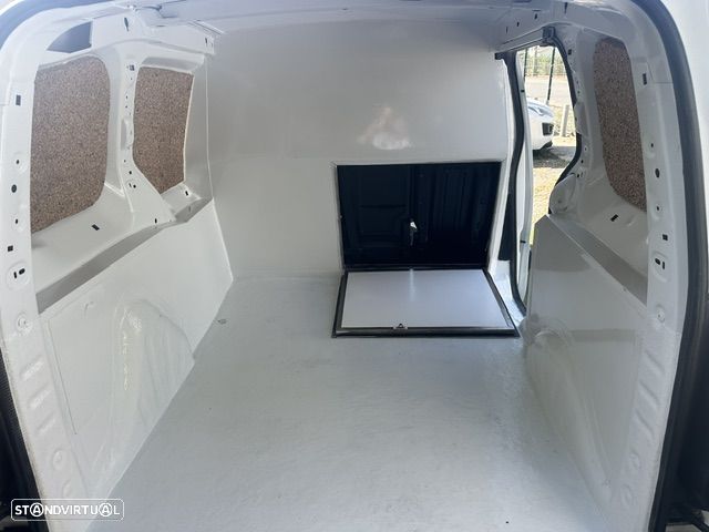 Citroën BERLINGO 3 LUGARES - 9
