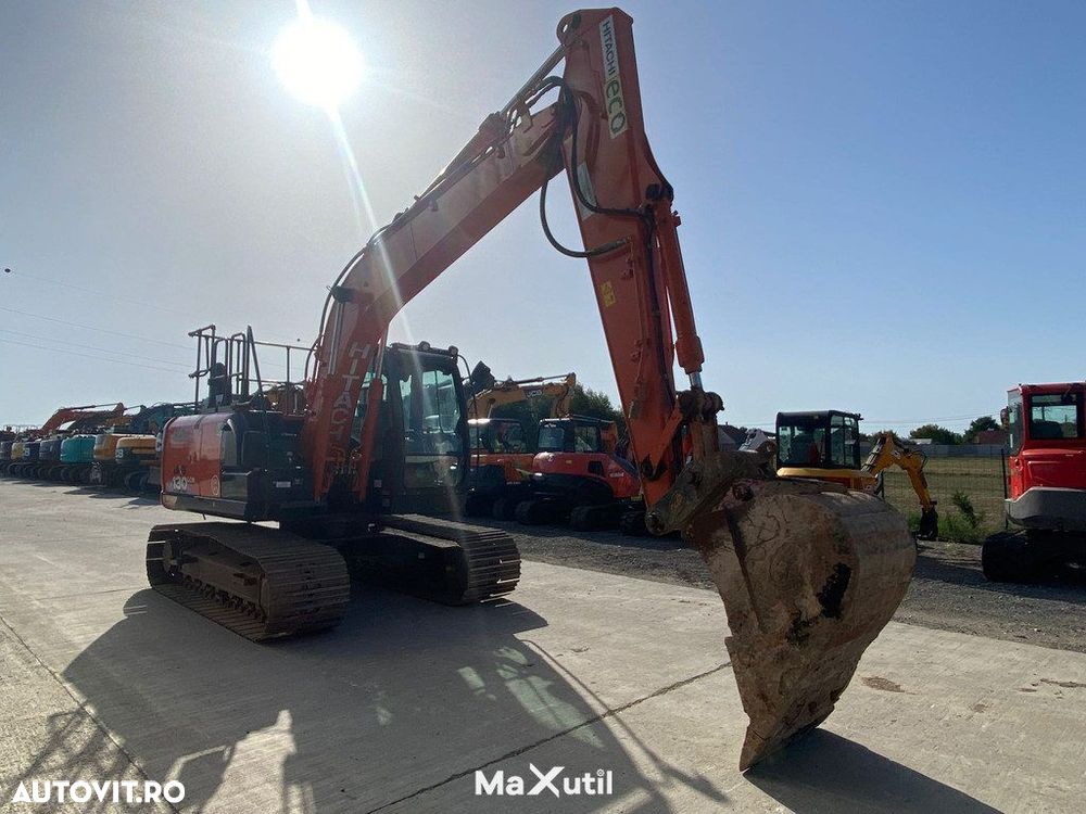 Hitachi ZX130LCN-6 Excavator - 10