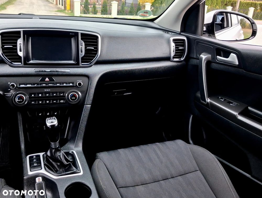 Kia Sportage 1.7 CRDI 2WD Dream-Team Edition - 22