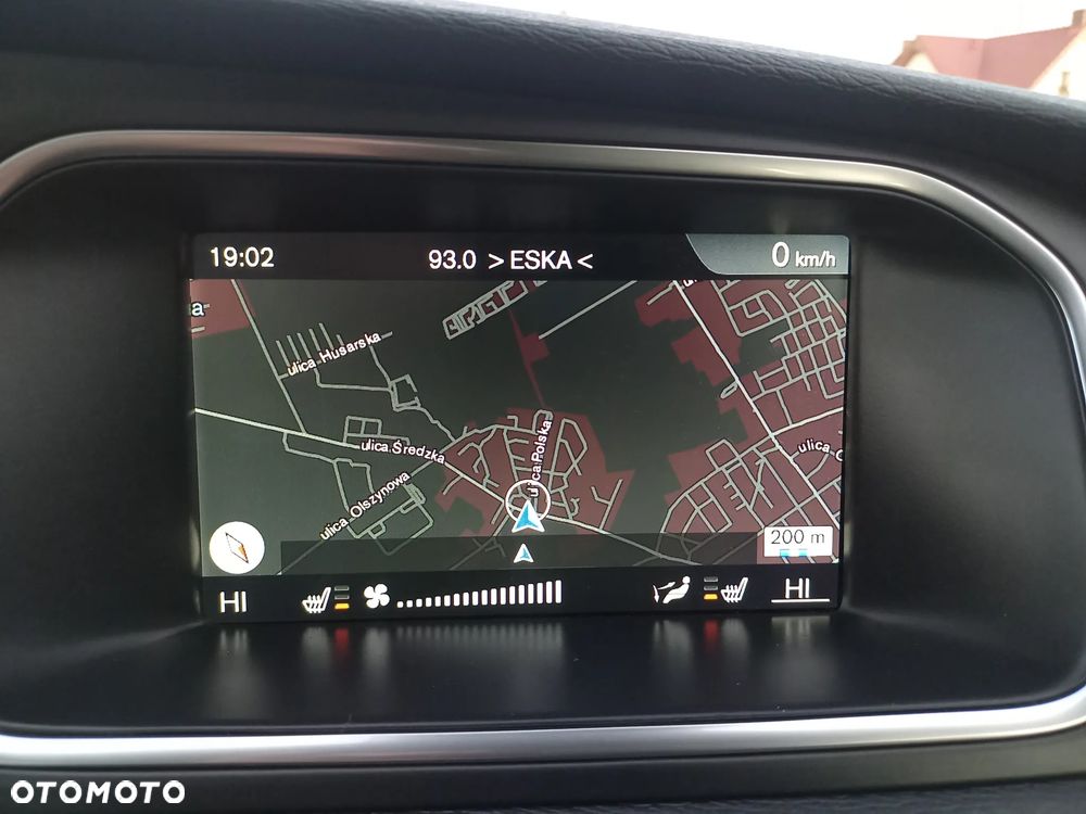 Volvo V40 D3 Momentum - 32