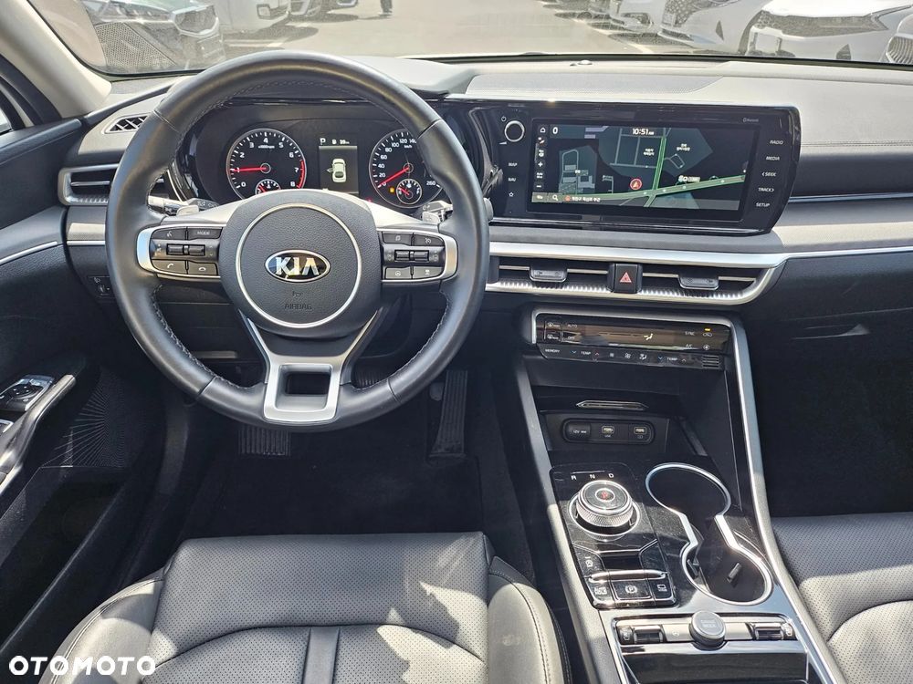 Kia K5 - 13