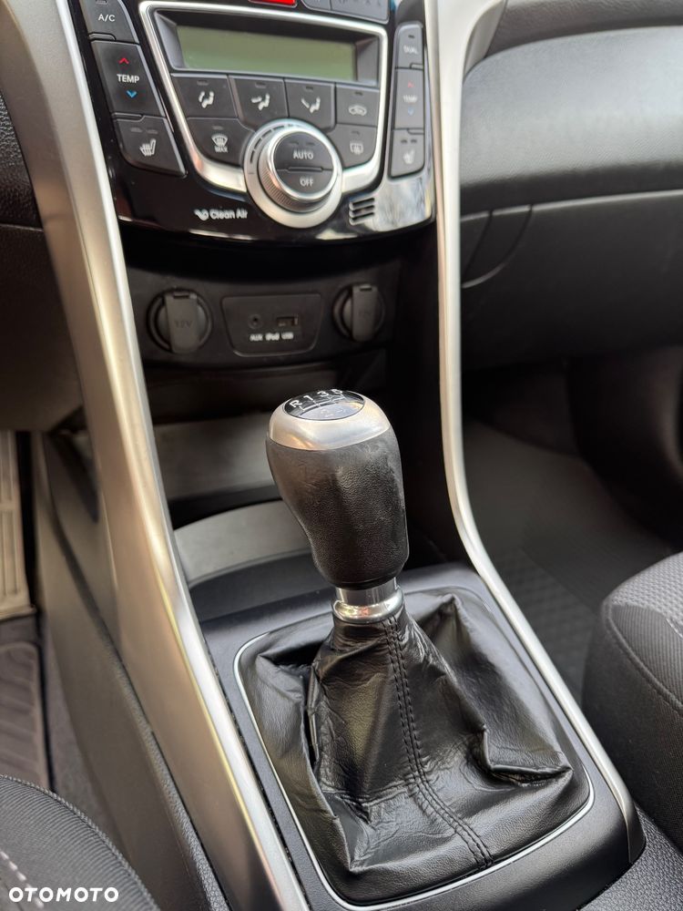 Hyundai i30 - 22