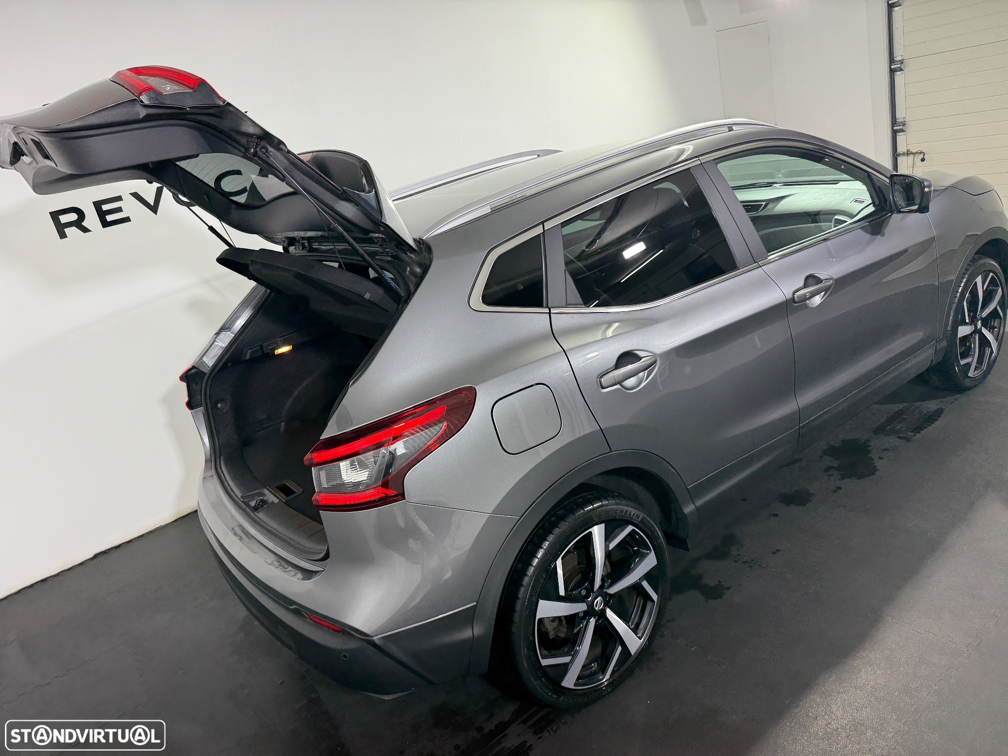 Nissan Qashqai 1.2 DIG-T Xtronic TEKNA+ - 28