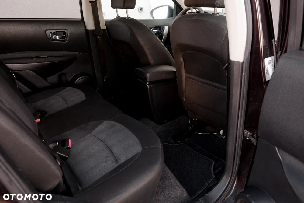 Nissan Qashqai 2.0 4x4 Tekna - 37