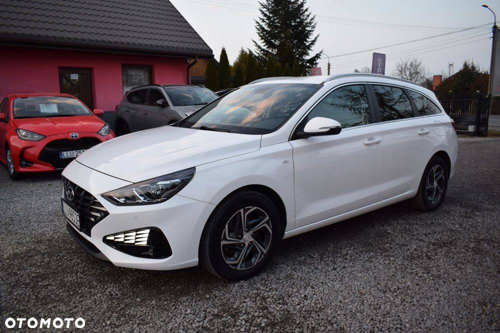 Hyundai i30 1.5 T-GDI 48V-Hybrid DCT Prime - 2