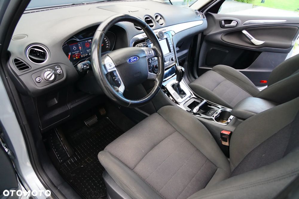 Ford S-Max 2.0 TDCi DPF Titanium MPS6 - 26