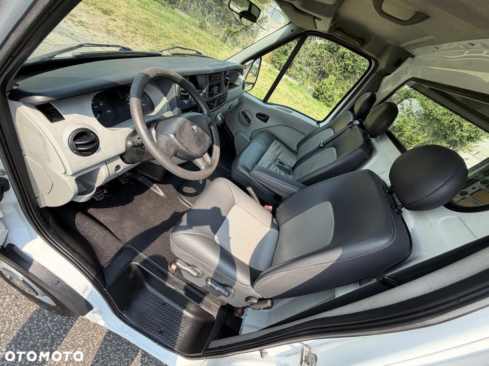 Renault Master * 2.5 / 120KM * L1H1 * Furgon / Blaszak * - 30
