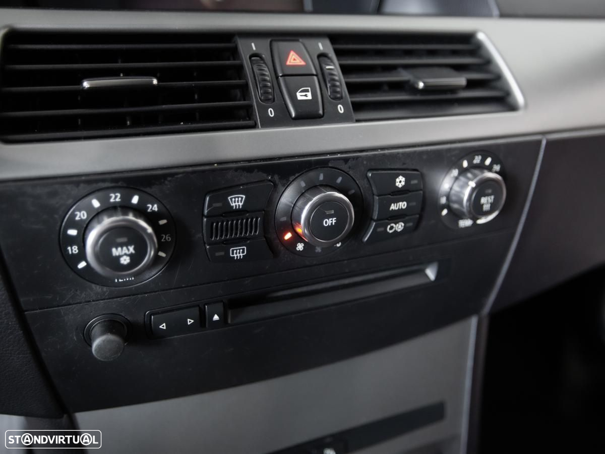 BMW 525 d Touring - 15