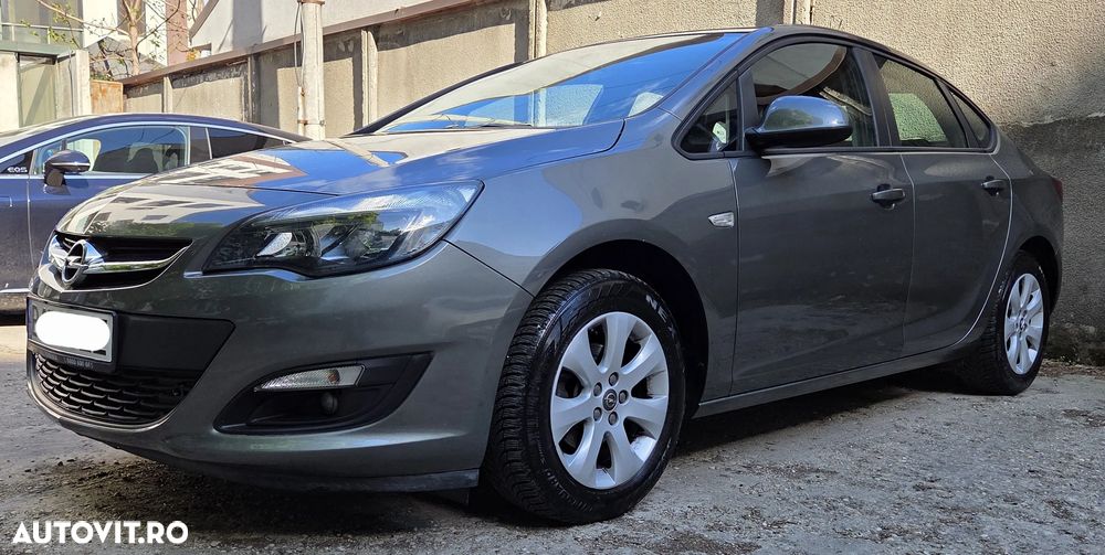 Opel Astra 1.4 Turbo ECOTEC Enjoy - 2