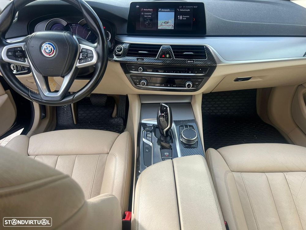 BMW 530 e iPerformance Line Luxury - 4