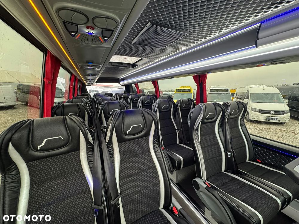 Mercedes-Benz Sprinter 519 - 27