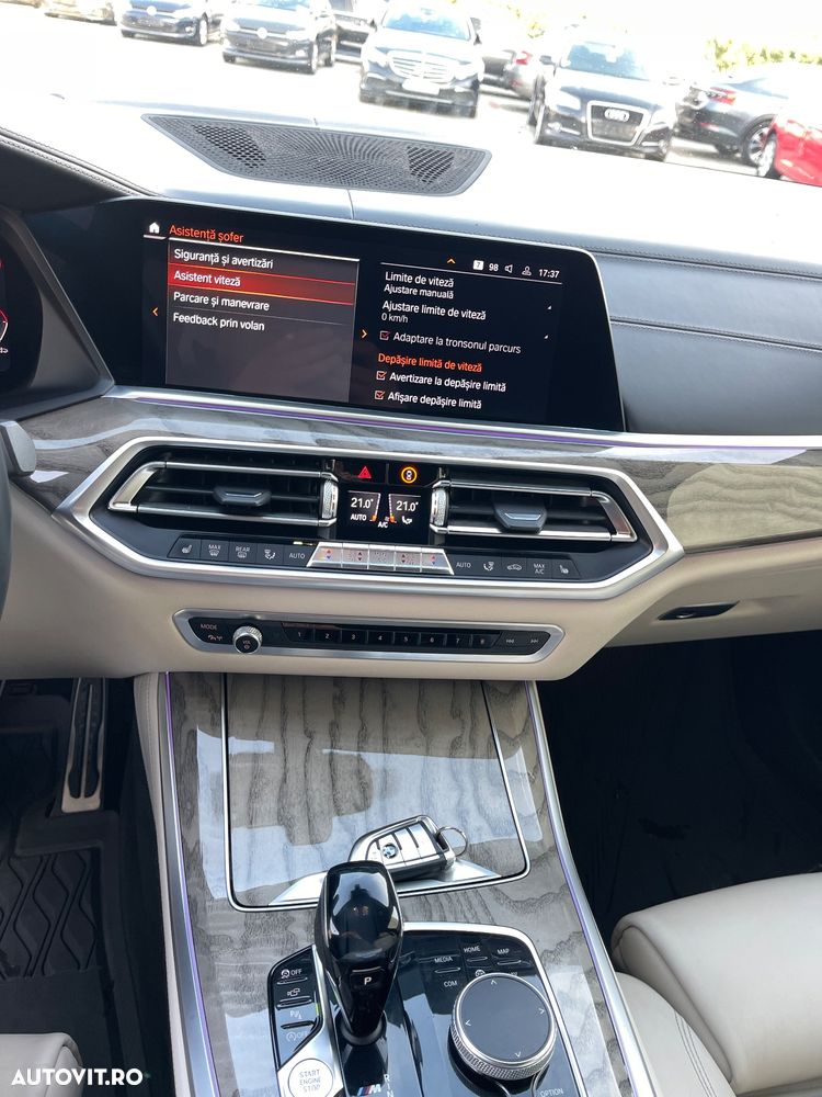 BMW X5 M M50d - 32