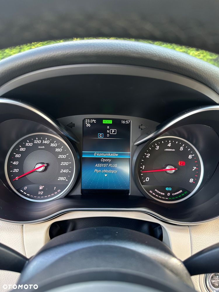 Mercedes-Benz Klasa C 300 4MATIC 9G-TRONIC - 32