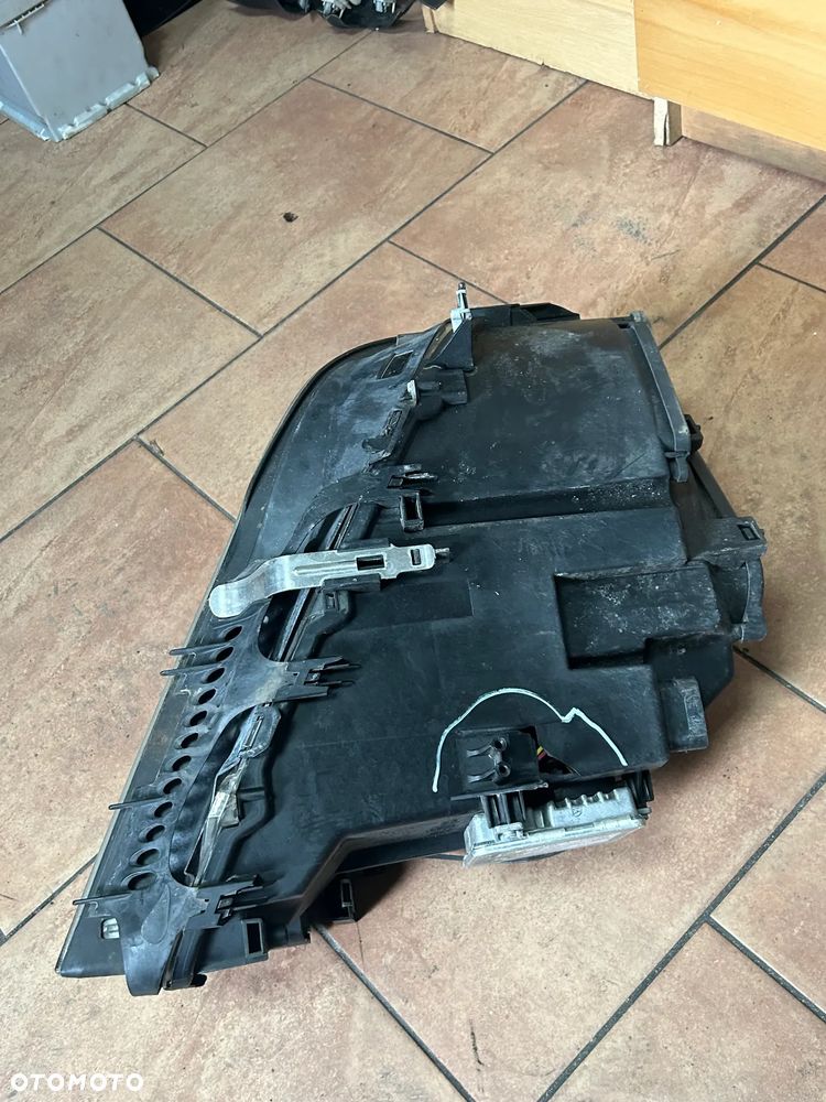 LAMPA BMW F01 F02 LEWY PRZÓD KOMPLETNA BIXENON ANGLIK 7182153 USZKODZONA - 5