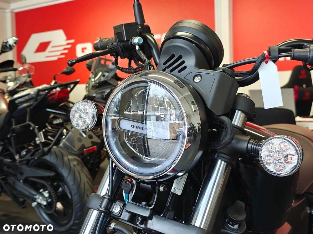 QJMOTOR SRV 125 - 12