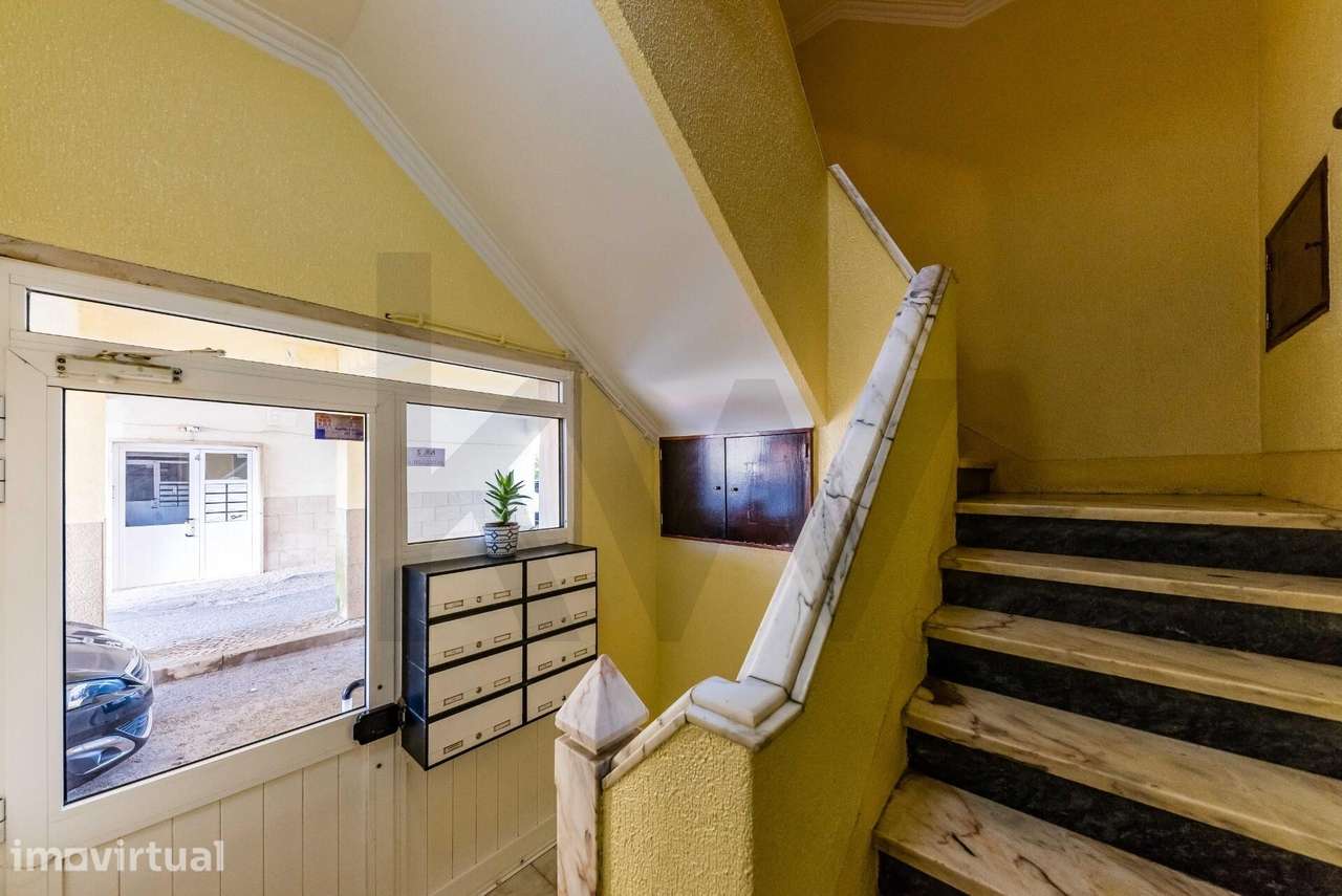 Apartamento T2 num 1ºandar em Mem Martins em ótimo estado geral. - Grande imagem: 2/21