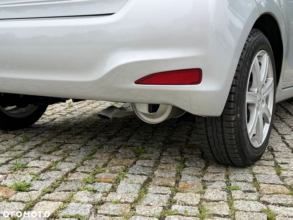 Toyota Yaris Hybrid 100 Premium - 20