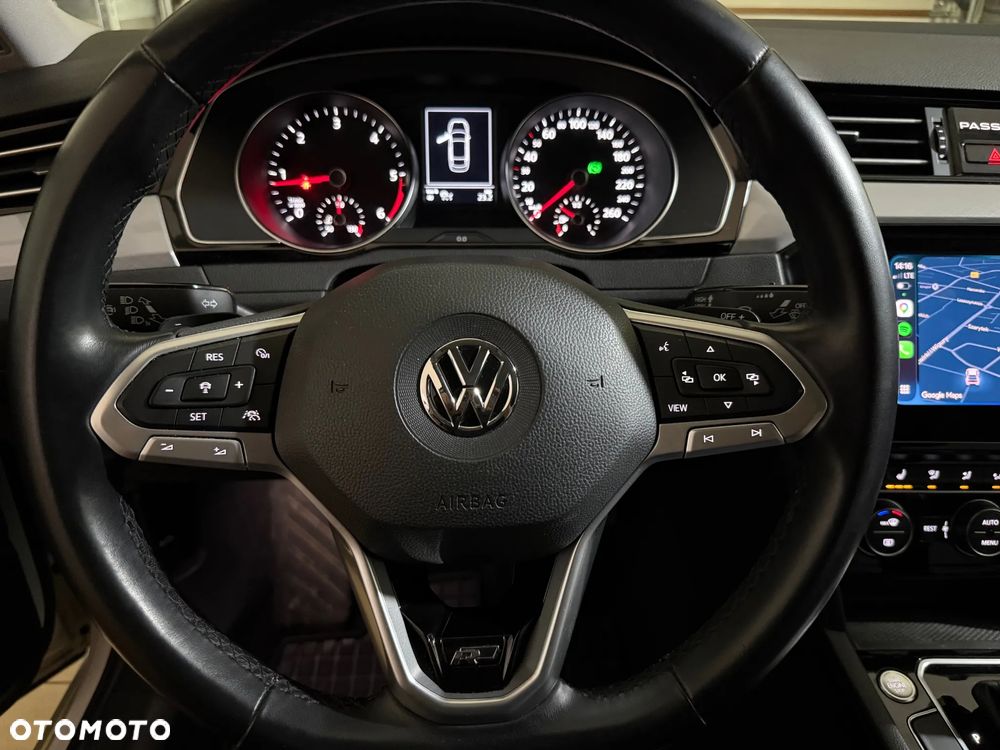 Volkswagen Passat 2.0 TDI Business DSG - 25