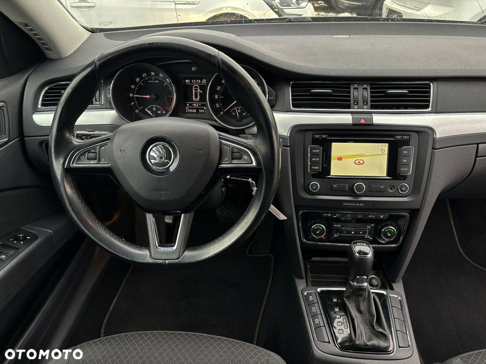 Skoda Superb 2.0 TDI DSG Exclusive - 25